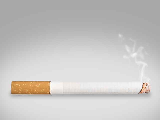 cigarette électronique et fertilité masculine Vapotage : fertilité et stérilité masculine et féminine avec la nicotine main image 1